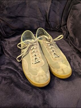 Men's Casual Suede & Mesh Sneaker in Beige with Gum Sole